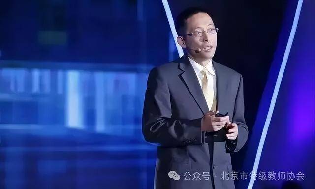 施一公:无论什么学科<strong></p>
<p>bvv虚拟币</strong>,物理、工程、生物、文科,我认为最不重要的是智商!