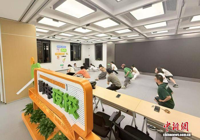 年均引进3万大学生<strong></p>
<p>qkf虚拟币</strong>,浙江最年轻城区靠什么?