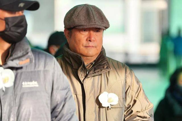 何晴之子追思:妈妈很喜欢雪<strong></p>
<p>牛玩的虚拟币</strong>,北京这场雪好像是为她而下