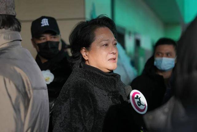 何晴之子追思:妈妈很喜欢雪<strong></p>
<p>牛玩的虚拟币</strong>,北京这场雪好像是为她而下