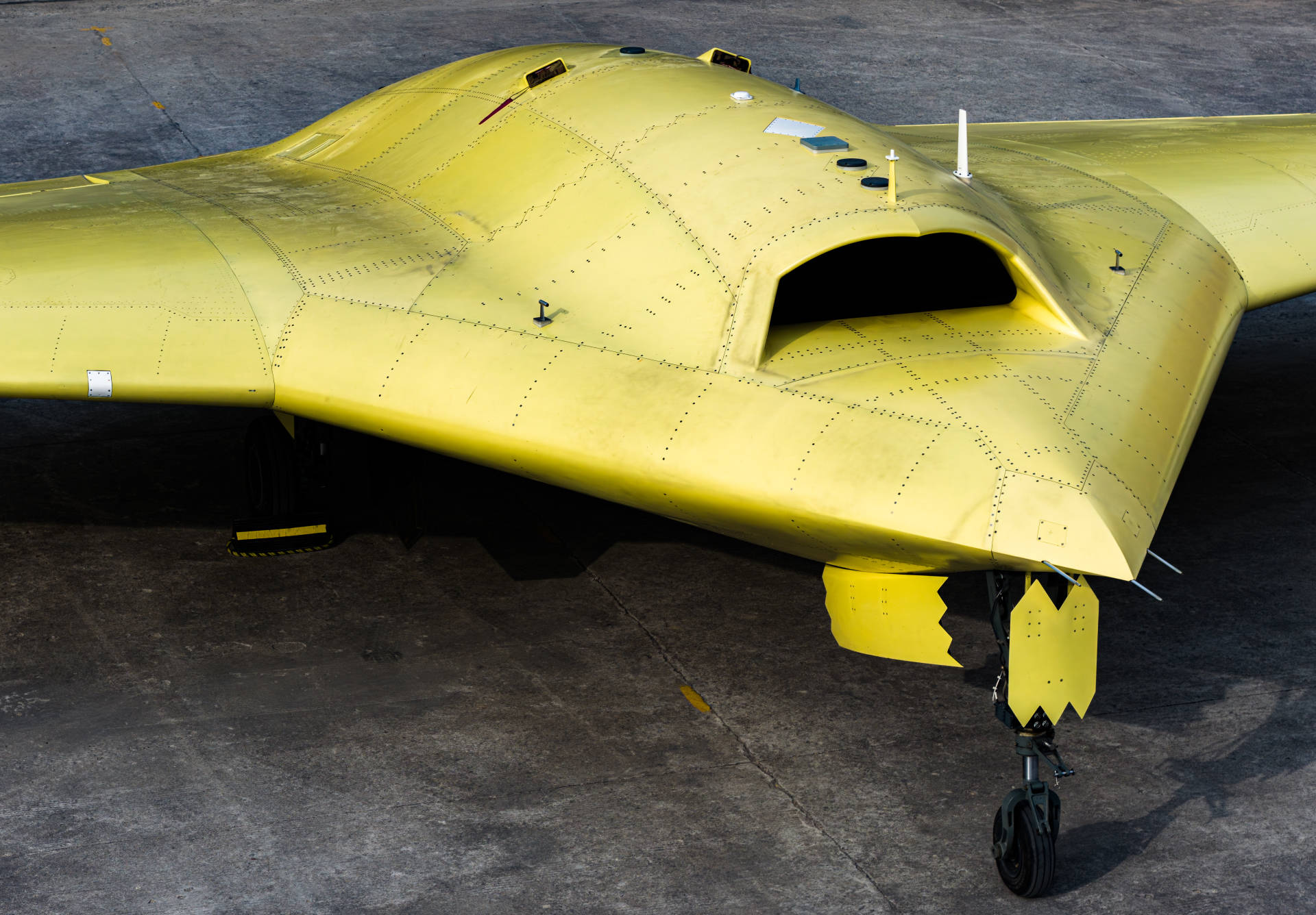 多张高清大图<strong></p>
<p>牛玩的虚拟币</strong>!新型高空高速长航时无人机彩虹-7近日成功首飞