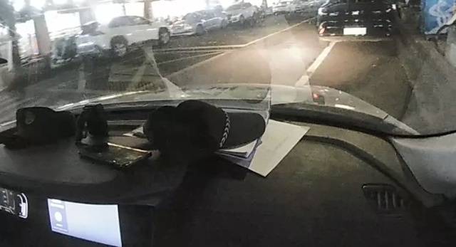 机智!快递在家门口被偷<strong></p>
<p>牛玩的虚拟币</strong>,她用一招抓到了人还拿回了东西