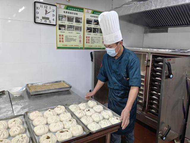 因为包子太好吃<strong></p>
<p>八宝树虚拟币</strong>,河南这家物流企业出圈了!