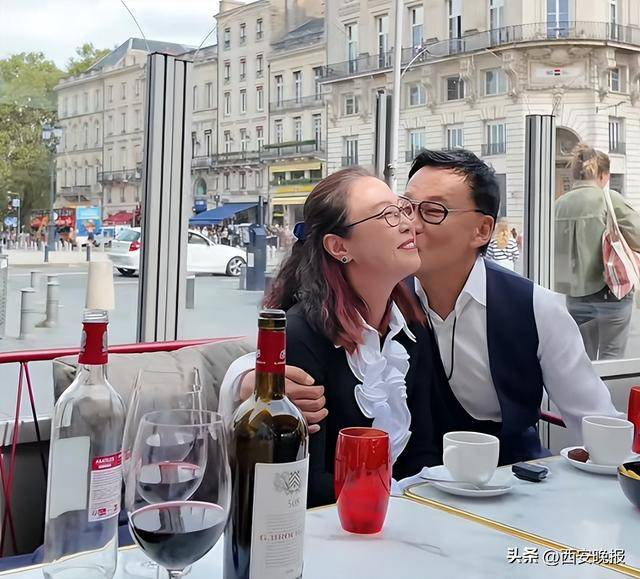 李国庆宣布“60岁再创业”,成立新公司“李享生活”,称要做线上高端会员店,第一年只收5000个优质会员