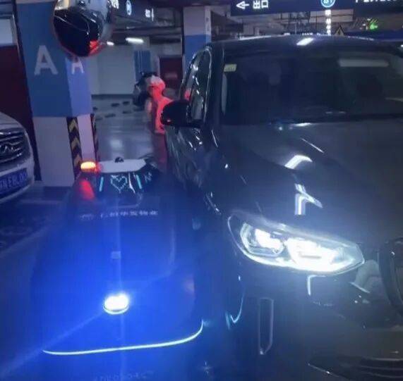 小区地库里出车祸<strong></p>
<p>虚拟币画线</strong>,女子惊呆了:对方竟然不是人!更糟心的是...