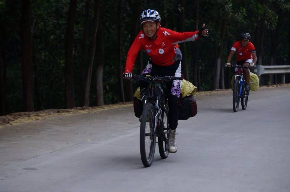 71岁奶奶获健美比赛冠军：被儿媳夸偶像<strong></p>
<p>外围虚拟币</strong>，无视“老了就在家等死”的言论