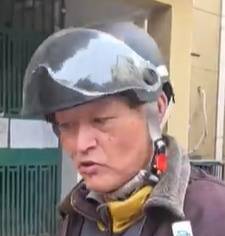 太夸张！上海人比比谁家楼下井盖多！有人家门口100个<strong></p>
<p>虚拟币美金</strong>，“走路难！到处都像贴膏药”...