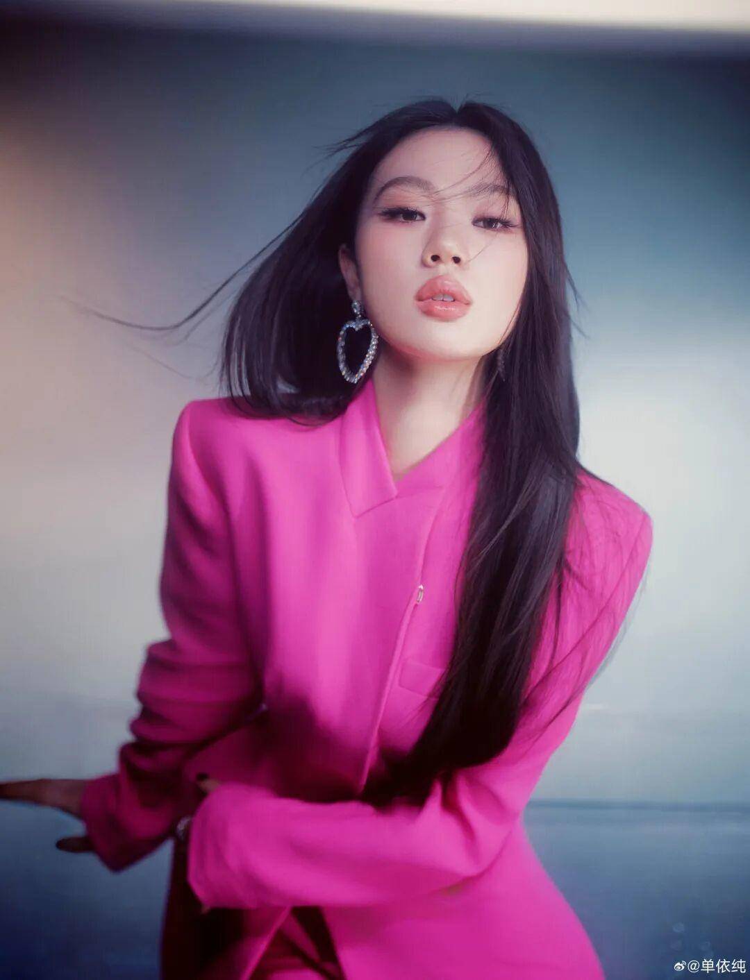 吴向飞喊话李荣浩道歉：未授权唱我的歌；李荣浩火速回应：请列明场次<strong></p>
<p>rng虚拟币</strong>，若侵权一定赔偿道歉